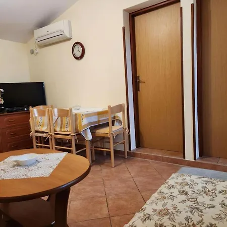 Two Bedroom A1 Fažana